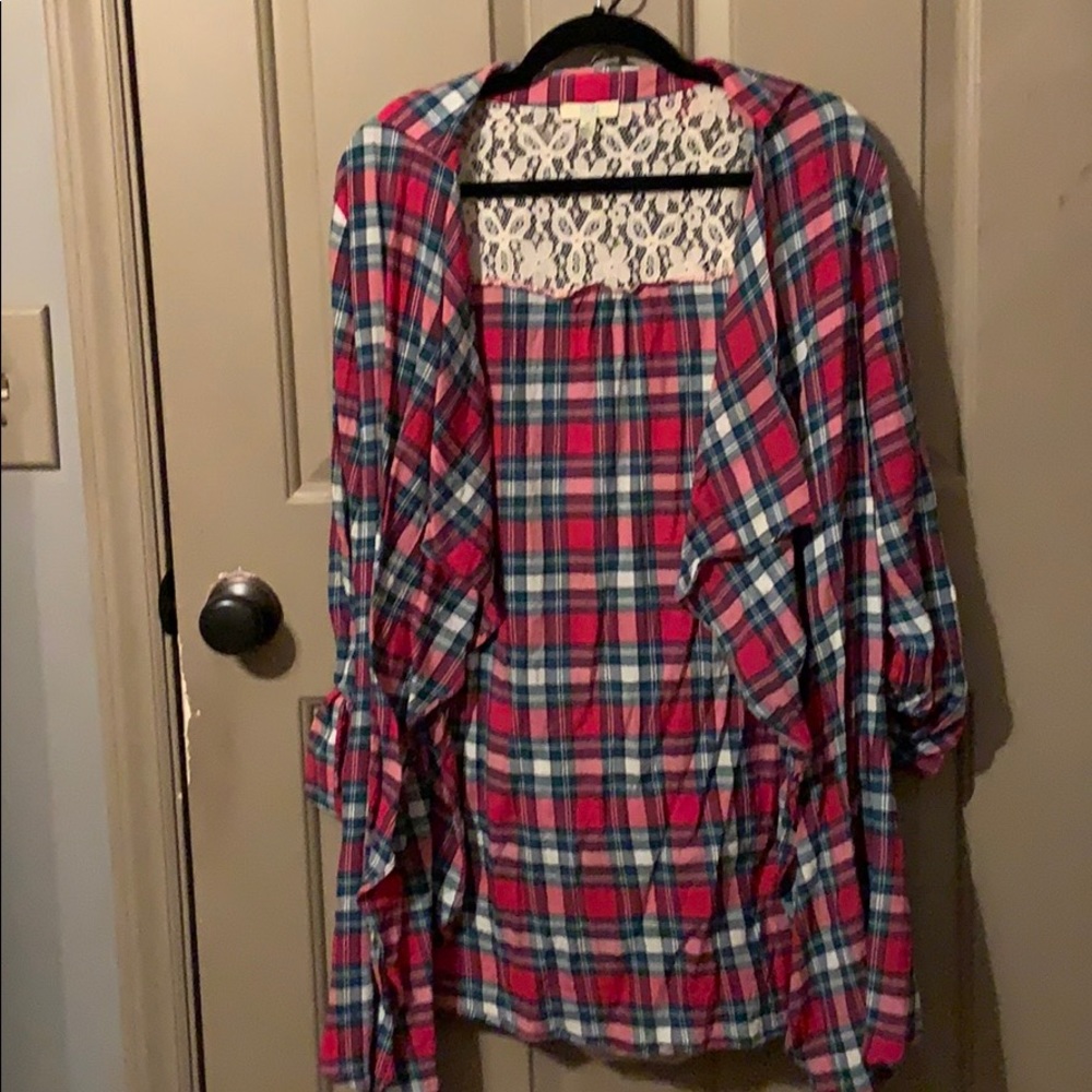 Plaid shirt/sweater